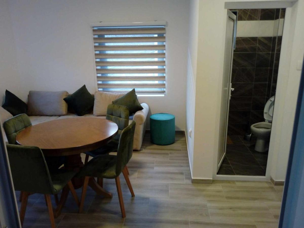 Std Cvetkovic Bed & Breakfast Crni Vrh Luaran gambar